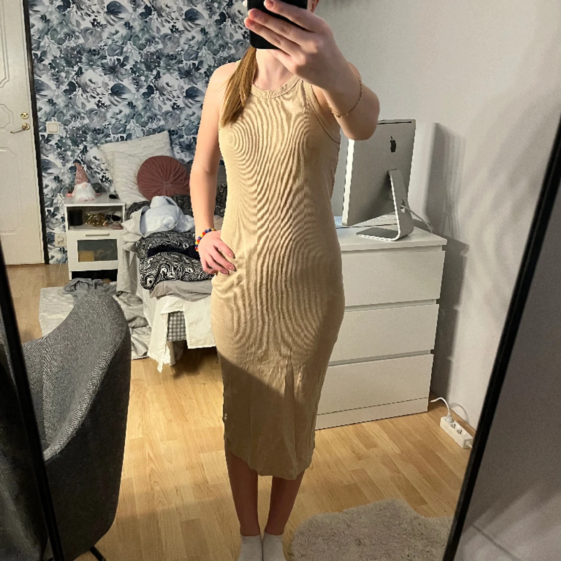 Beige klänning  - 90