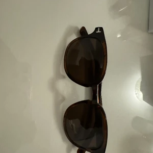 Tom Ford Solglasögon - Tom ford solisar! Pris kan diskuteras