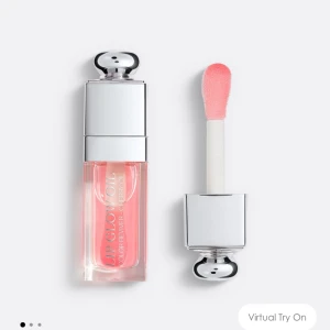 Dior lip oil - Helt oanvänd lip oil från dior! Säljer då den ej har kommit till användning 🙂💕har ej kvar lådan den kommer i pga den gick sönder när jag öppnade! :( Färg: 001 pink  Nypris ca 450kr
