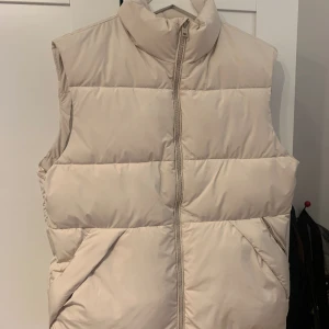 Mango Väst - Mango väst från Malaga oanvänd bra skick