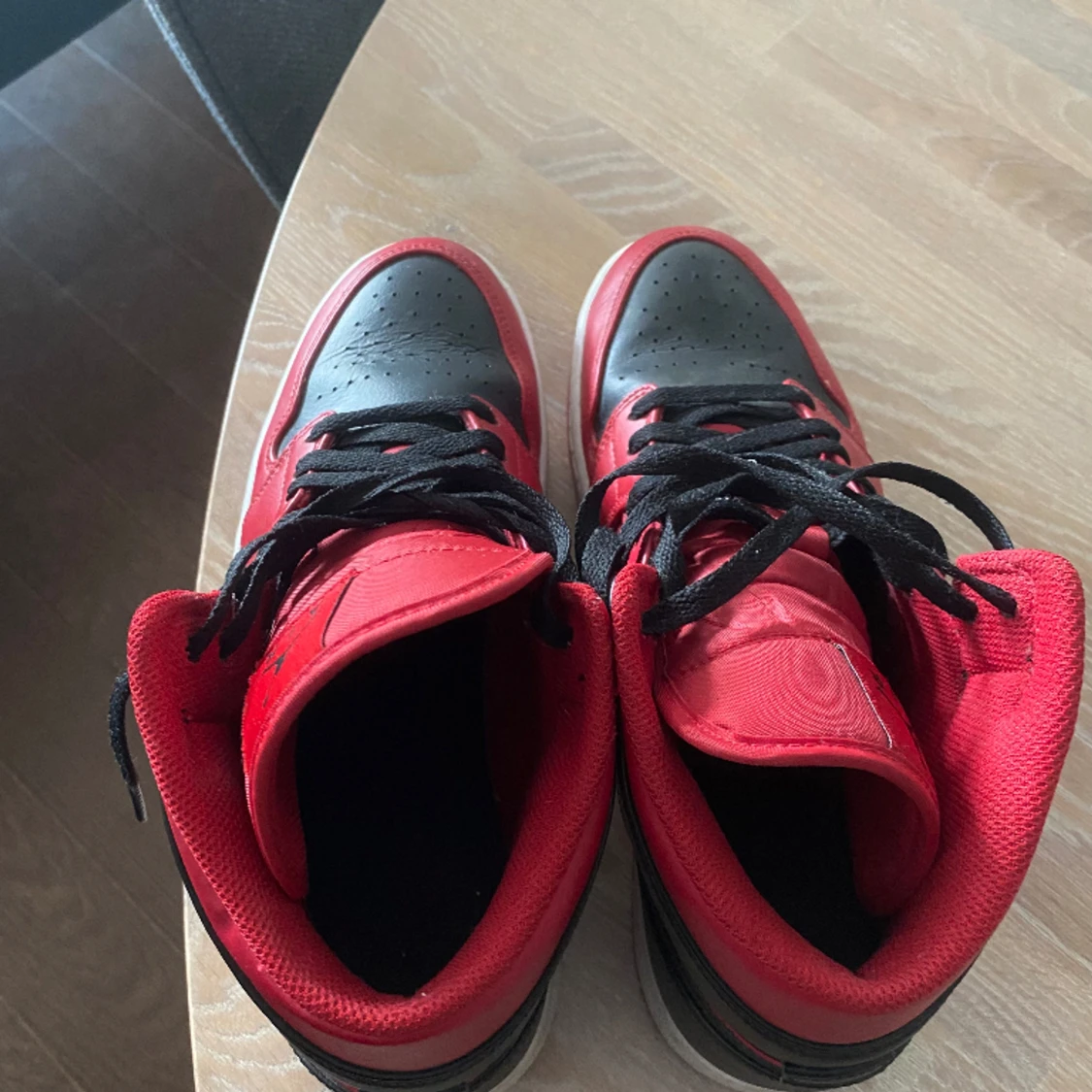 Air jordan 1 röd/svart - 90