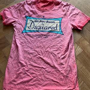 Rosa Dsquared t-shirt.