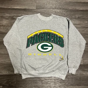 Green Bay packers Sweatshirt  - Snygg college tröja i storlek L! Bara att skriva om du undrar över något🙏