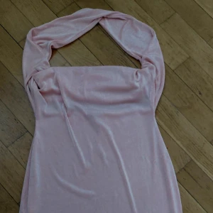 Klänning  - Ljusrosa klänning  Skimmer