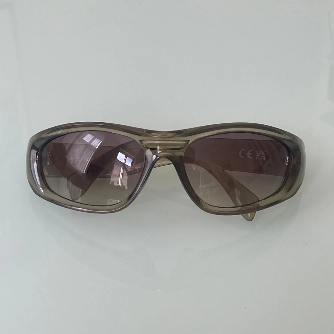 Gröna solglasögon Weekday