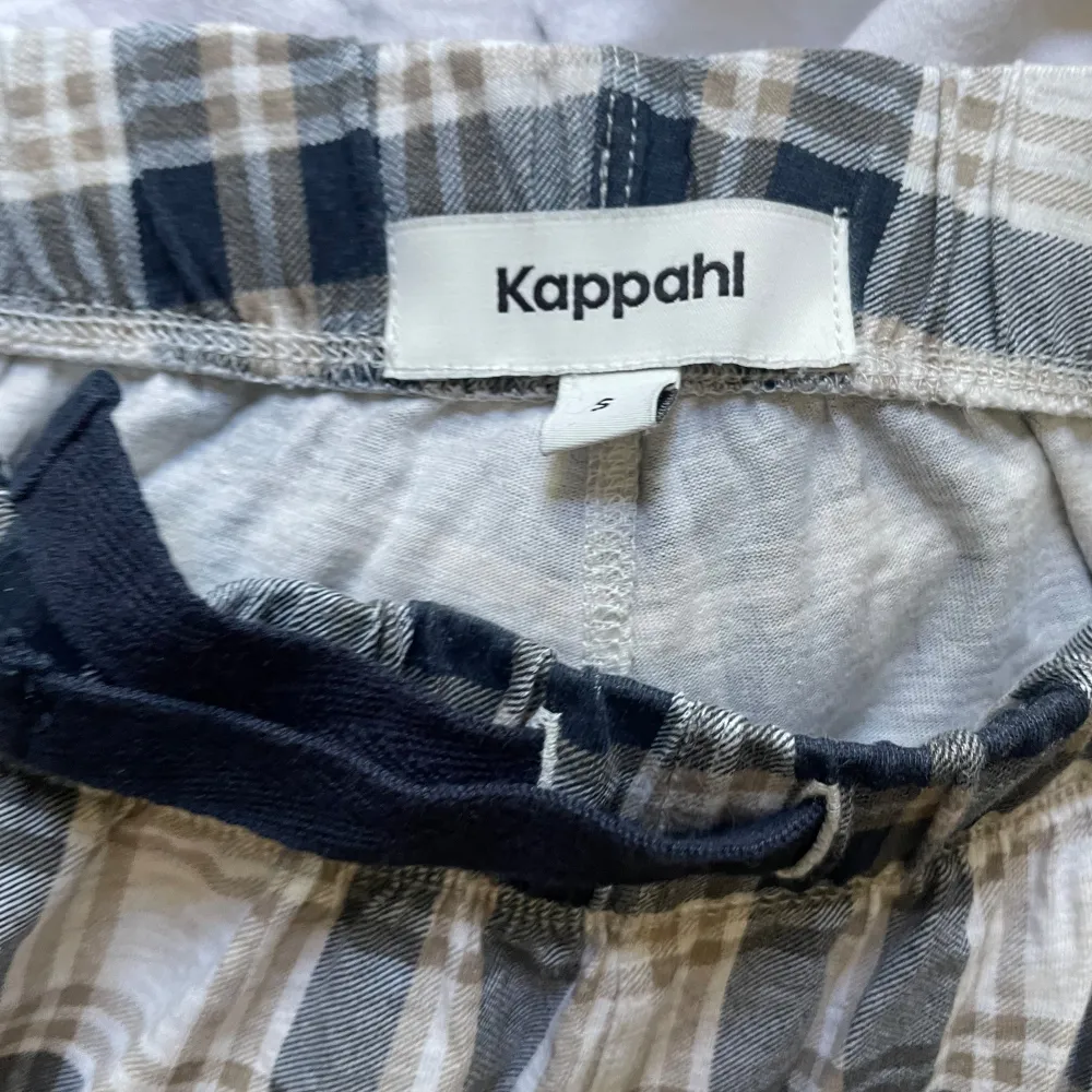 Använda en gång, original pris 400. Farkut & Housut.