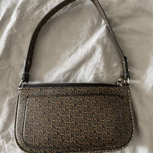 Becksödergaard väska - Axelväska från beck Södergaard i bra skick