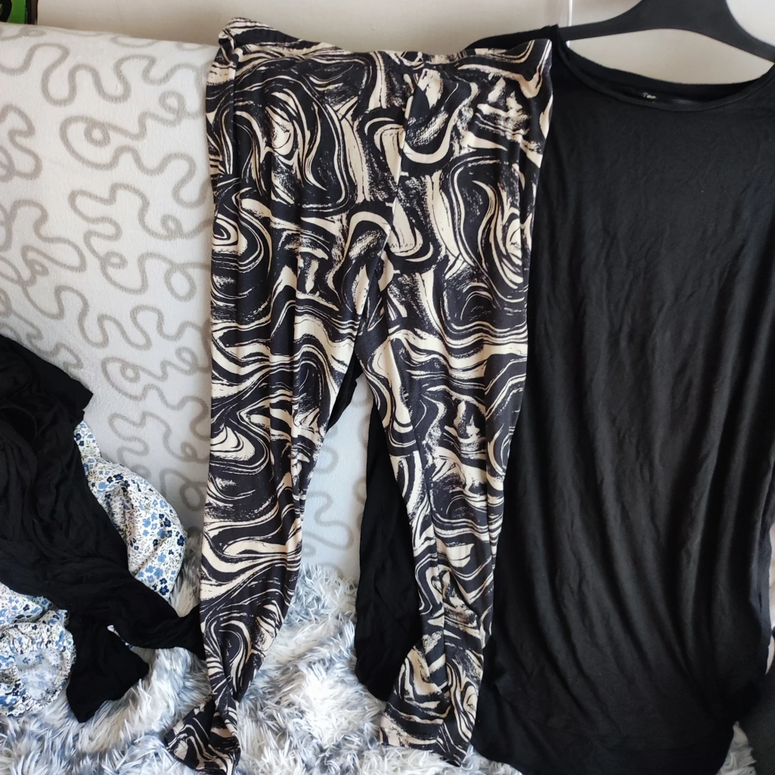 Långärmad lång tröja/ tunika plus leggings 