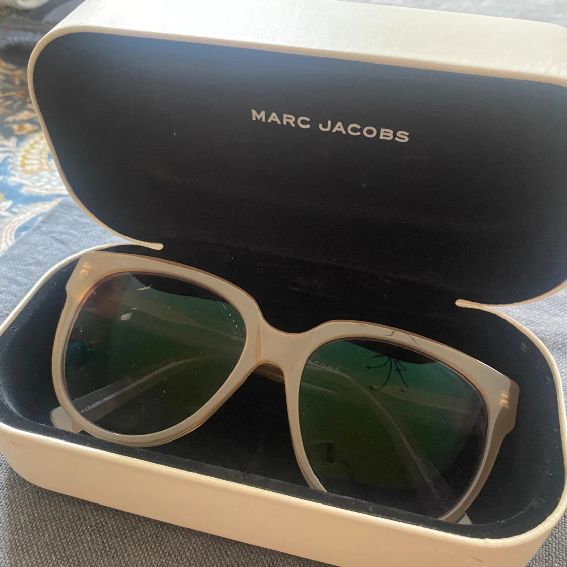Marc Jacobs solglasögon - 92