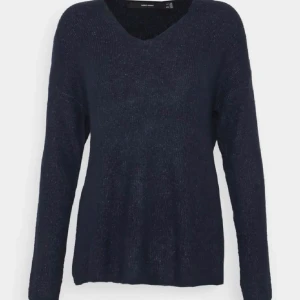 Vera Moda Stickad Tröja  - Så fin tröja, lite lite nopprig⭐️ 