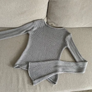 Grå stickad tröja - Vintage stickad med härligt långa armar