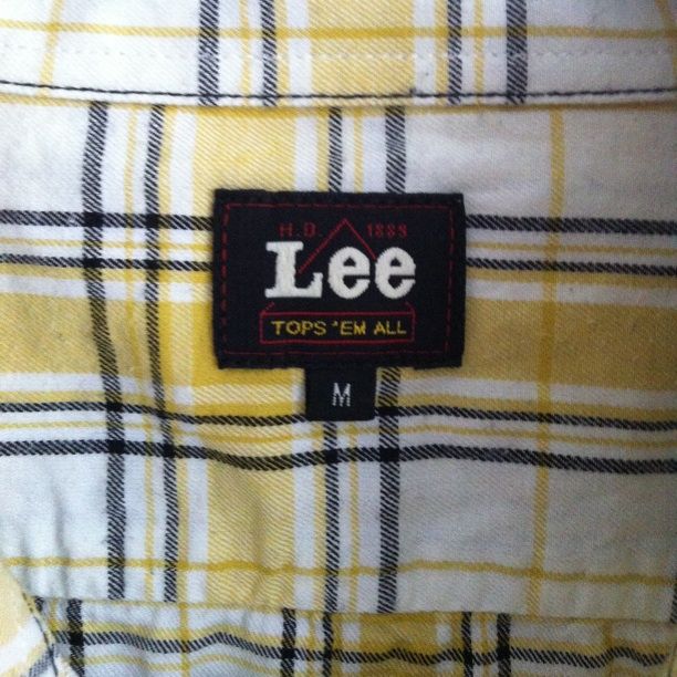 Lee skjorta, nästan som ny.. Skjortor.
