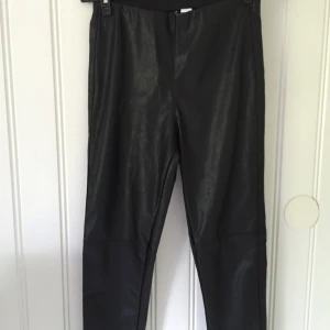  - Biker leggins från HM i fake läder!