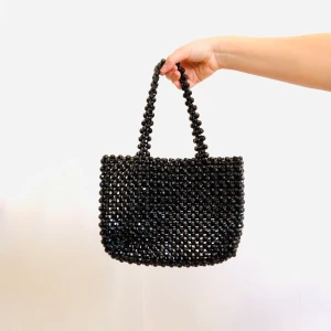 Pärlväska från Zara - Gullig väska gjord av svarta pärlor. Från Zara. 