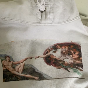 Cool elephant hoodie - ”Reach out” hoodie från The cool elephant. Nypris 600kr