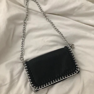 Väska  - Snygg väska som passar till allt