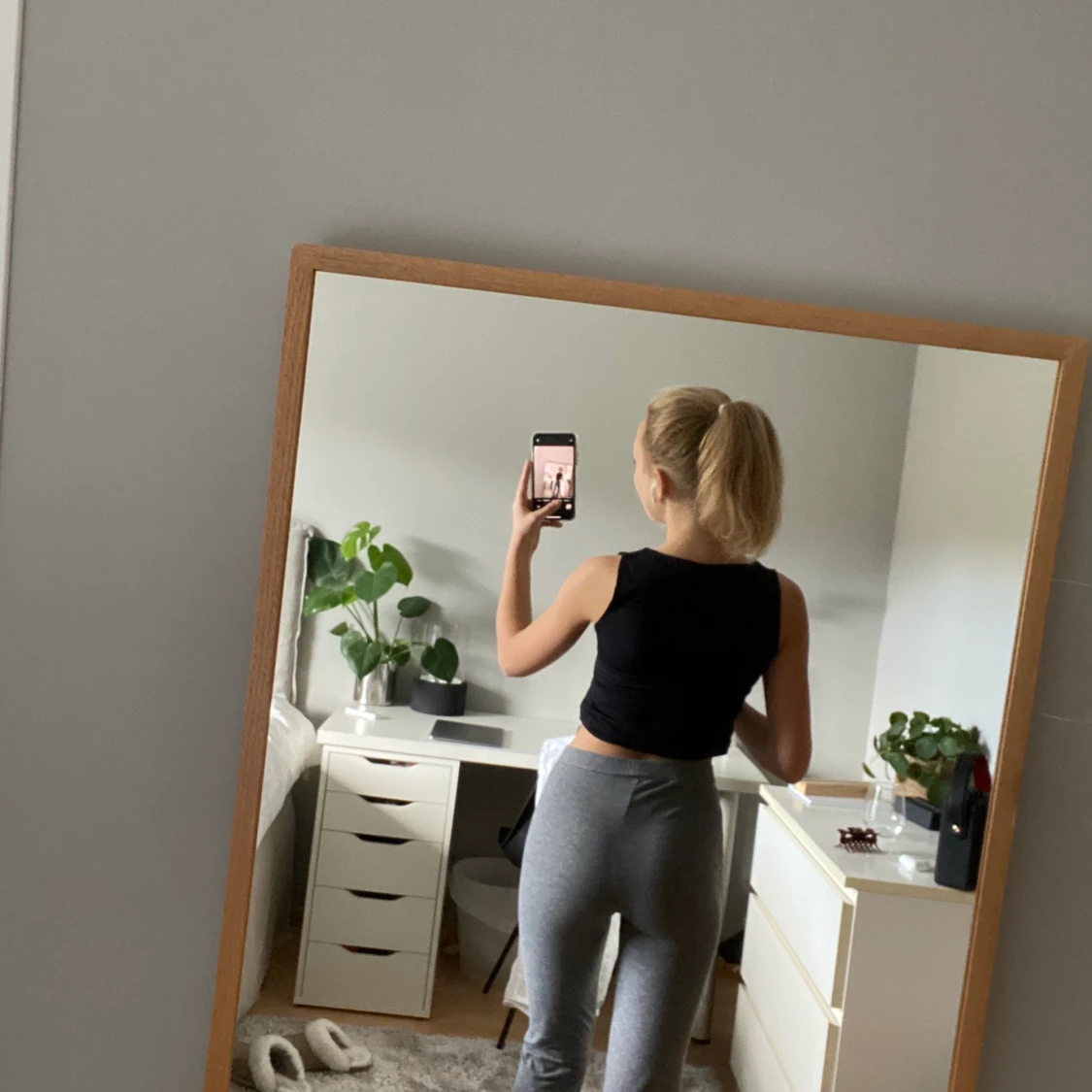 Grå mjukisbyxor - 91