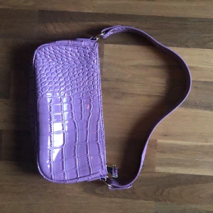 Lila väska - Söt pastell lila väska, aldrig använd