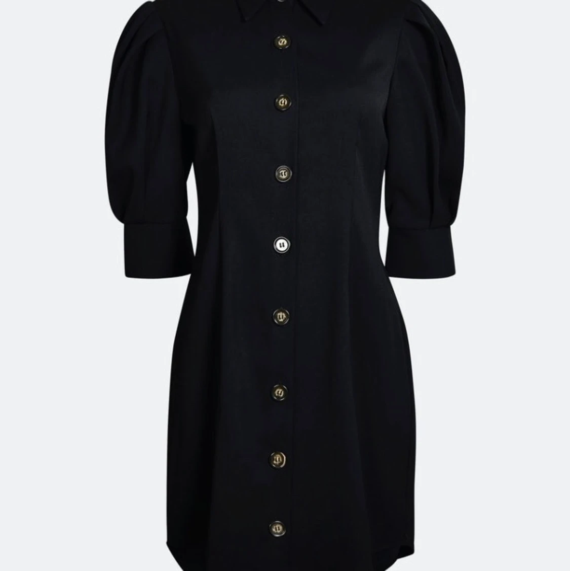 Klänning med puffärm 