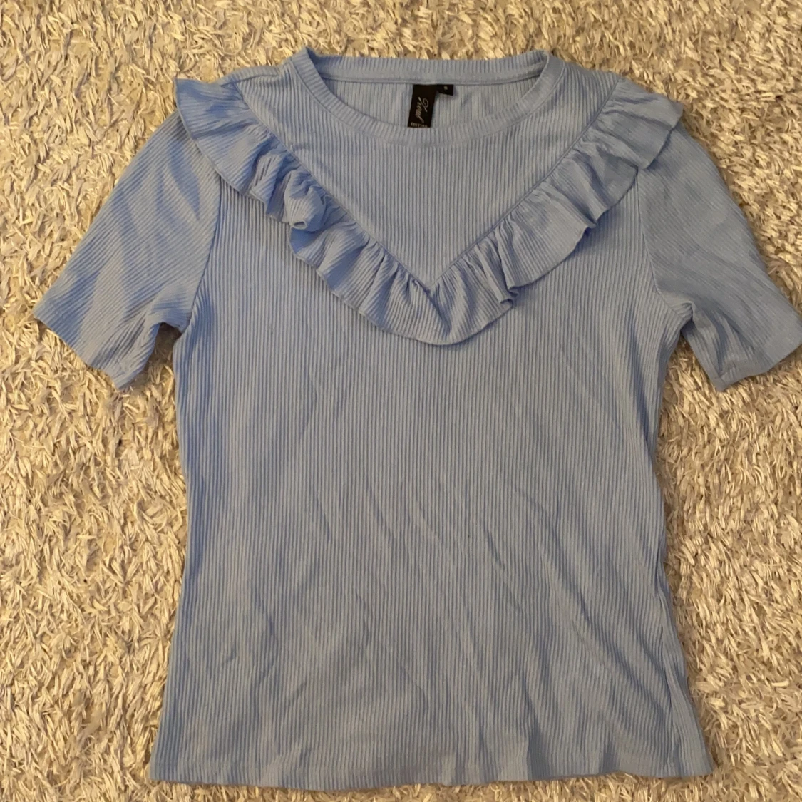 Tröja med volang  - 90