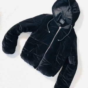  - Använt vid ca 3 tillfällen. Kan hämtas eller skickas emot porto 