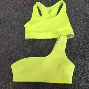  - Två neon toppar aldrig använda