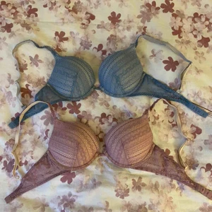  - Två jättebekväma bh-ar från Victorias Secret, köpta i Victorias Secret-affären i London. Strl 32C i UK-storlek vilket motsvarar ungefär 70B. En för 80, båda för 150 kr