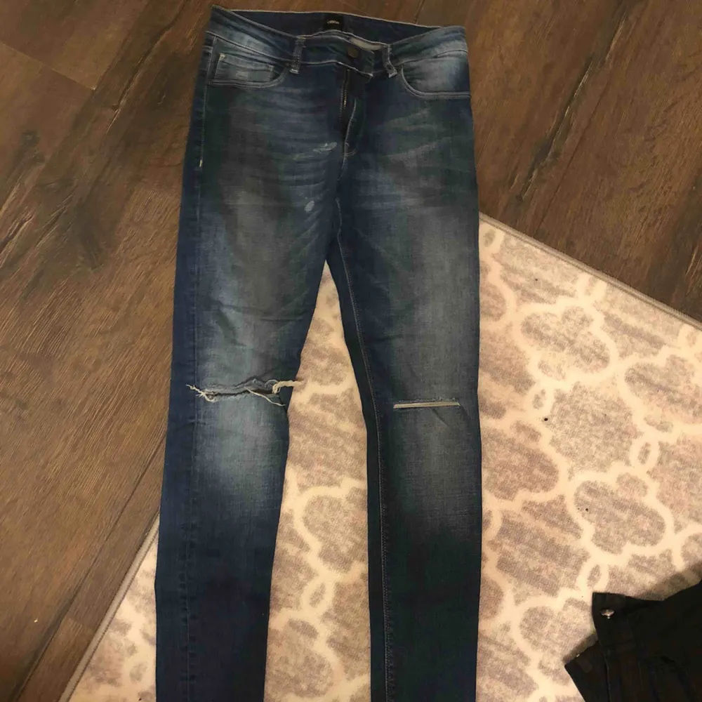 Asos jeans storlek W32.. Jeans & Byxor.