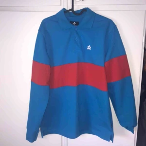  - Golf le fleur tröja som aldrig kommit till användning. Skulle säga att den sitter mer som M (frakt tillkommer eller så möts jag upp i Gävle) 