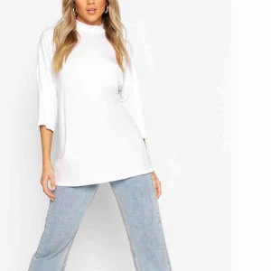  - Säljer pågrund av fel storlek, helt ny!