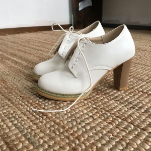  - Vintage klackar ✨ aldrig använda pga fel storlek 💌 