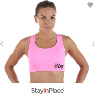  - Stay In Place sport bh. Alldeles ny, enbart provad. Fel storlek tyvärr. Storlek XXL för kupa C/D.
