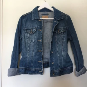 - Jeansjacka från h#m