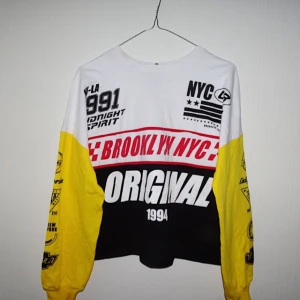  - Riktigt cool tröja! Aldrig använd!  Köpare står för frakt.