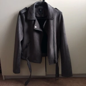  - Oanvänd mockajacka 