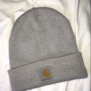  - Äkta carhartt mössa köpt på junkyard. Frakt tillkommer !