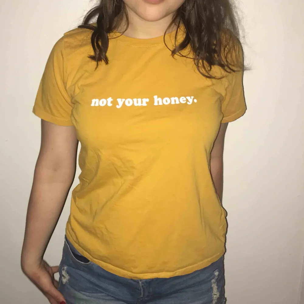 Denna tröjan är perfekt för dig: När du vill säga fuck off till personer du inte gillar! . T-shirts.