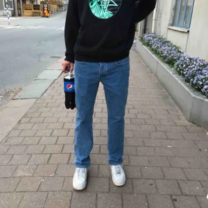  - Jeans från 19.91, knappt använda