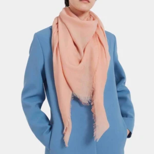  - Hej Fick denna i present för två dagar sen och tycker den inte passar mig har tyvärr inget kvitto men är 1000% säker på att den är äkta. Ordinarie pris 2500kr Pris kan diskuteras