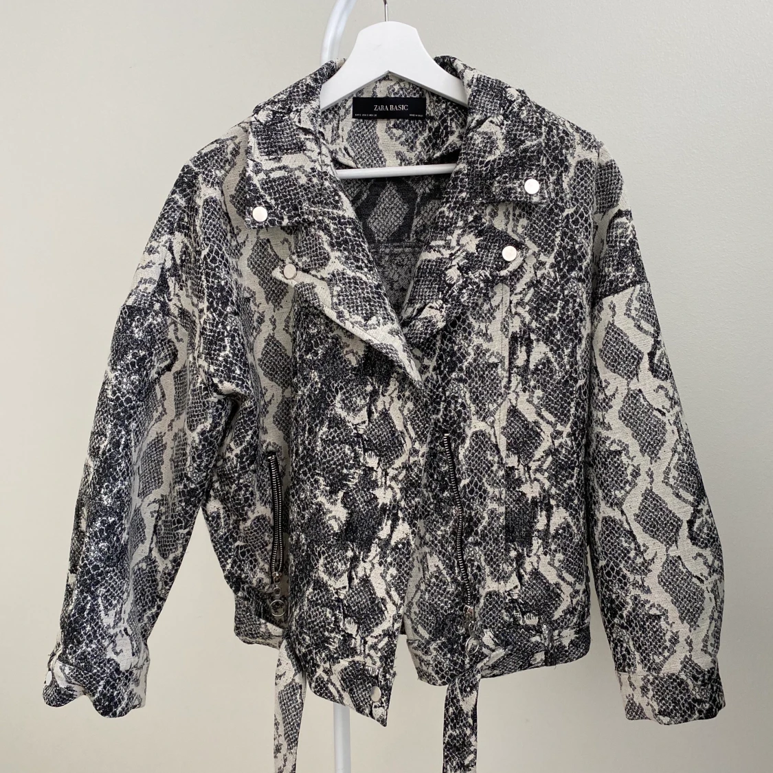 JACKA från ZARA storlek XS - 90