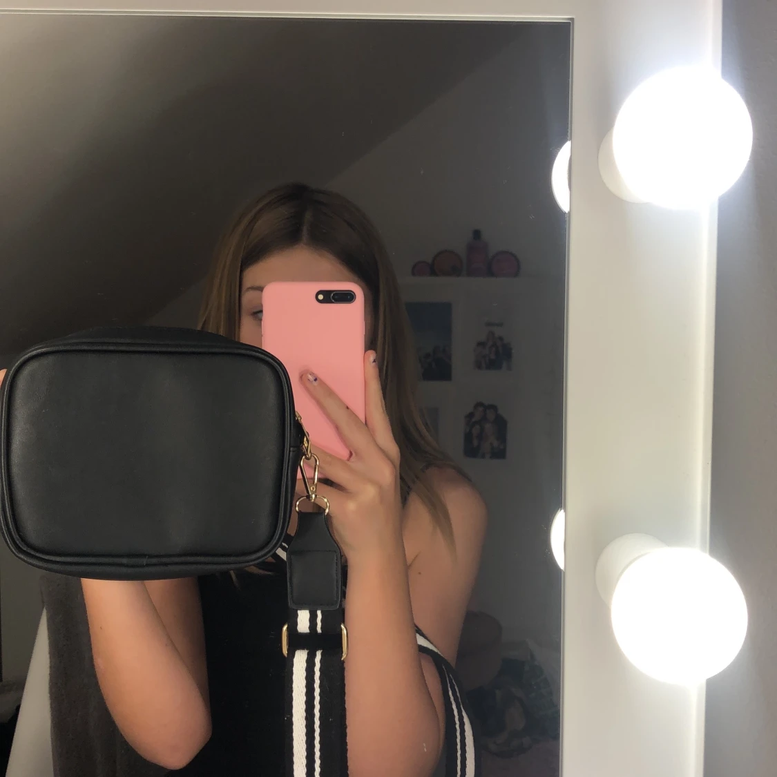 Billig fin väska. Fin till stan elr fest. - 90