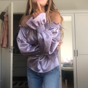 Jättefin blus från Bikbok - Hur söt tröja som helst från BikBok använd 2 gånger! 