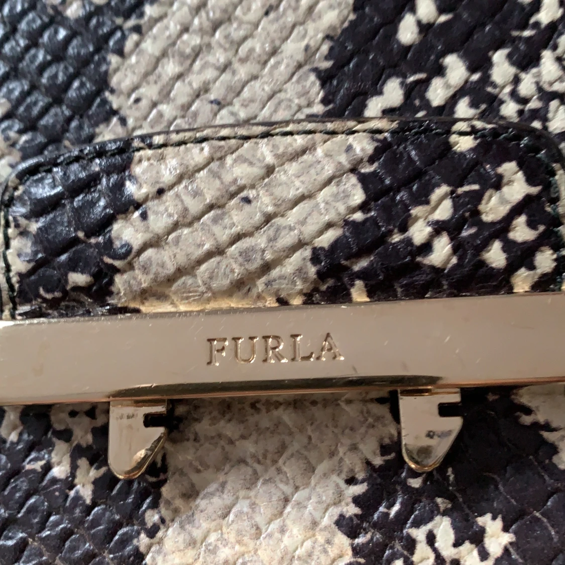 FURLA snake väska  - 90