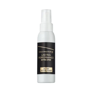 Oöppnad Setting Spray - Oanvänd Maxfactor Setting Spray som jag köpte för 109 kr i en affär utan öppet köp