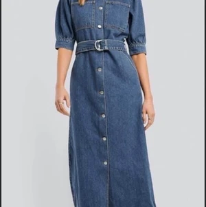 NAKD jeansklänning strl 36 - Magisk klänning från NAKD, använd 1 gång. 