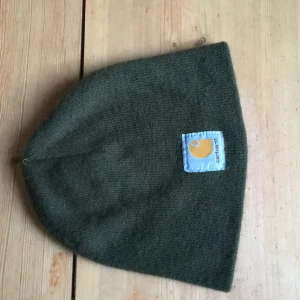 Carhartt mössa, militärgrön - Bekväm Carhartt-mössa med passform för de flesta. Fräsh och lagom varm.