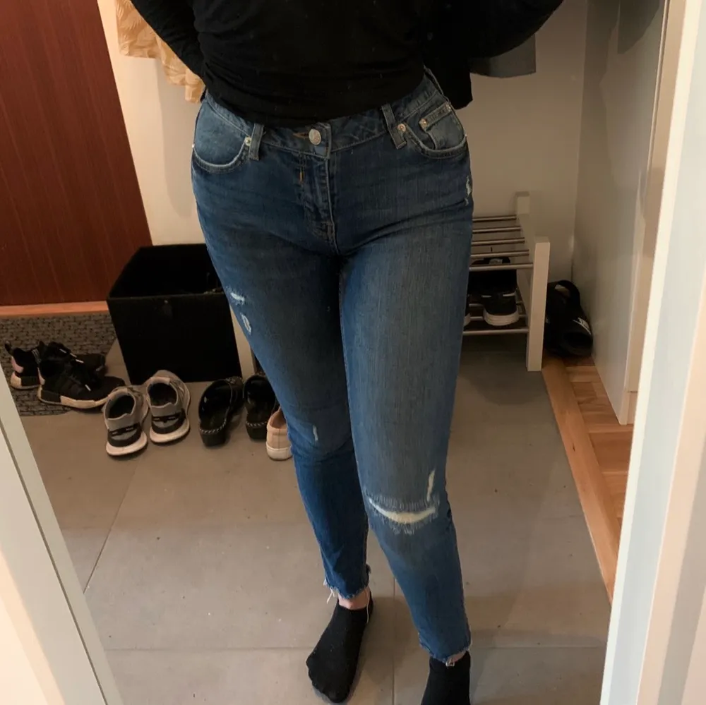 Snygga jeans från NA-KD i storlek S 💕 frakt tillkommer. Jeans & Byxor.