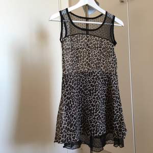 Kort mesh leopard klänning som jag köpte från Bangkok. Swish, kan mötas upp runt Sthlm. Jag står för frakt 🌻
