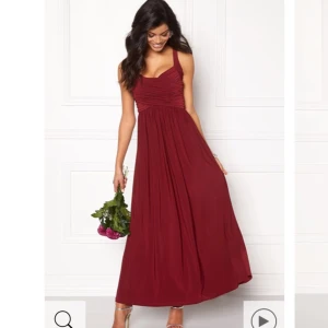  - Säljer min balklänning som jag endast använt en gång! Nypris: 599kr