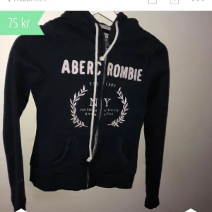  - Äkta ambercrombie and fitch kofta!! Storlek xs. Såå skön